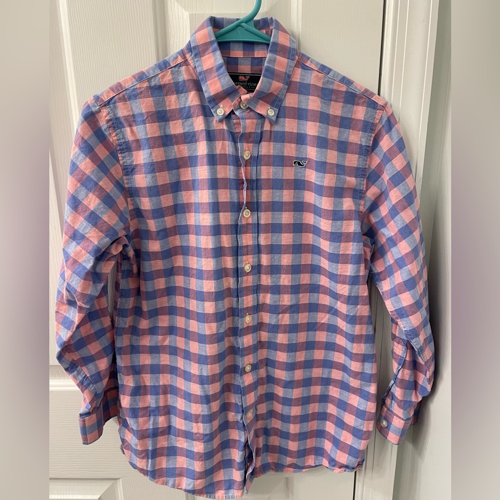 Vineyard Vines button up dress shirt size 12 to 14